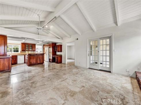 18922 Gregory Lane, Huntington Beach, CA