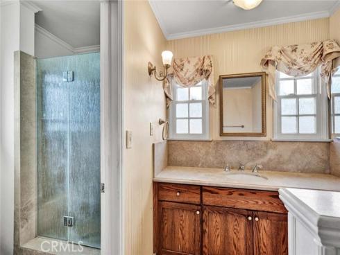 18922 Gregory Lane, Huntington Beach, CA