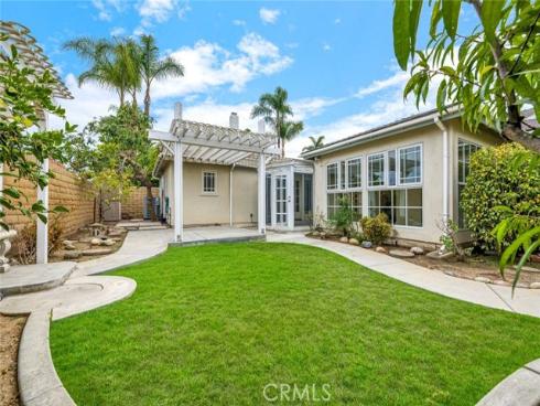 18922 Gregory Lane, Huntington Beach, CA