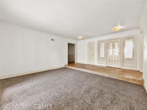 18922 Gregory Lane, Huntington Beach, CA