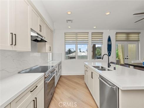 414 Main 200 Street, Huntington Beach, CA