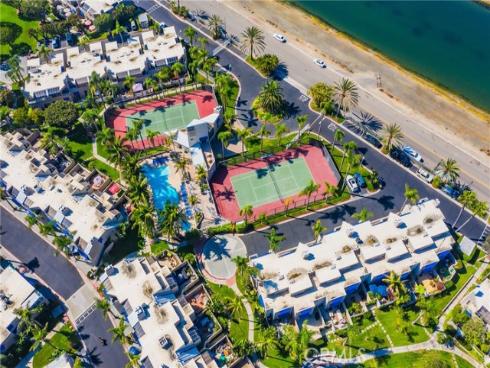 3365 Tempe Drive, Huntington Beach, CA