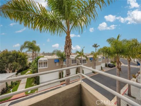 3365 Tempe Drive, Huntington Beach, CA