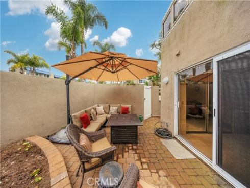 3365 Tempe Drive, Huntington Beach, CA