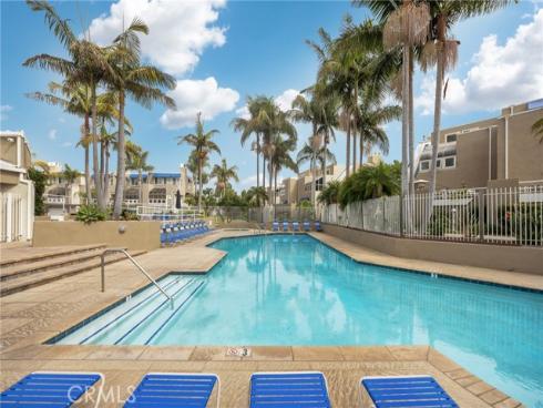 3365 Tempe Drive, Huntington Beach, CA