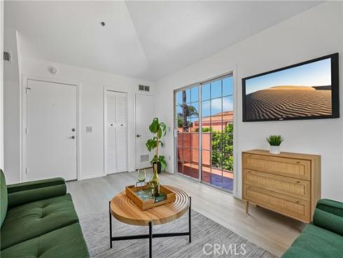 409 Utica A11 , Huntington Beach, CA