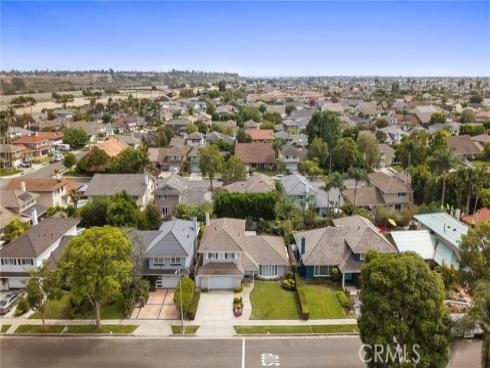 10202  Meredith  , Huntington Beach, CA