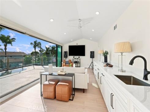 16572 Carousel , Huntington Beach, CA
