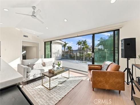 16572 Carousel , Huntington Beach, CA