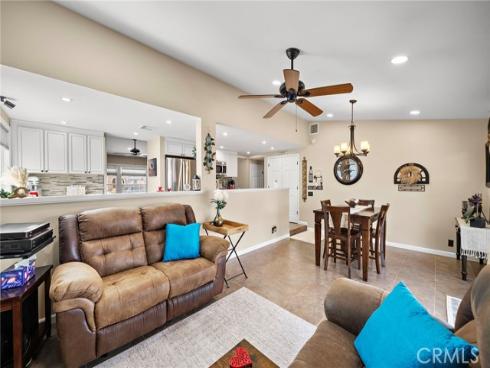 20712 Spindrift Lane, Huntington Beach, CA