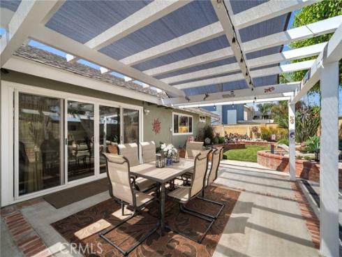 20712 Spindrift Lane, Huntington Beach, CA