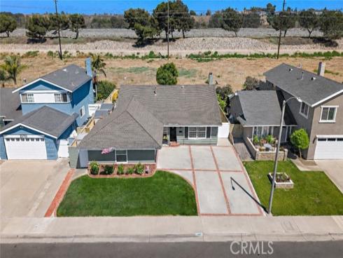 20712 Spindrift Lane, Huntington Beach, CA