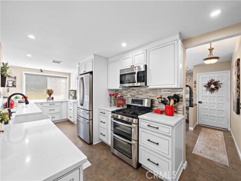 20712 Spindrift Lane, Huntington Beach, CA