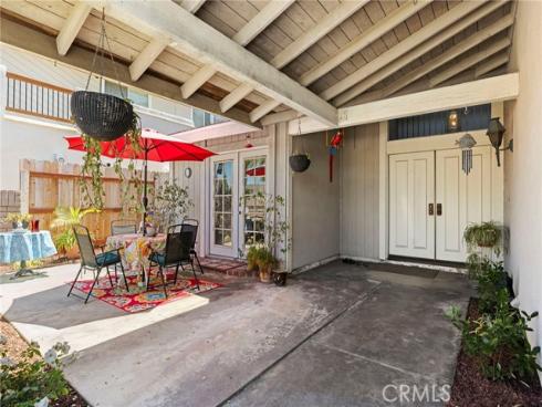 8472 Deepview Drive, Huntington Beach, CA