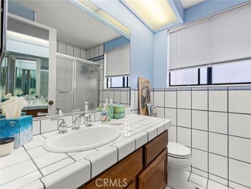 8472 Deepview Drive, Huntington Beach, CA