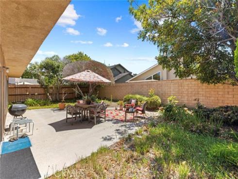 8472  Deepview   Drive, Huntington Beach, CA