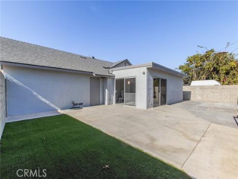 8232 Indianapolis , Huntington Beach, CA