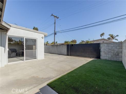 8232 Indianapolis , Huntington Beach, CA