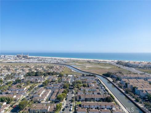 8232 Indianapolis , Huntington Beach, CA