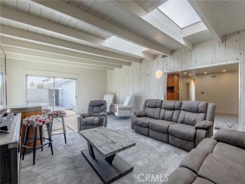 8232 Indianapolis , Huntington Beach, CA