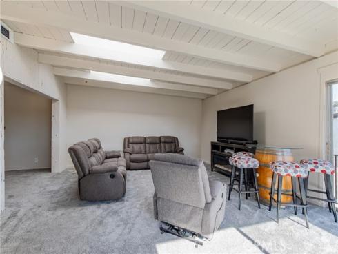 8232 Indianapolis , Huntington Beach, CA