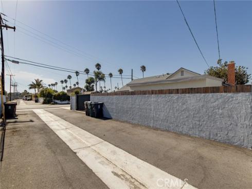 8232 Indianapolis , Huntington Beach, CA