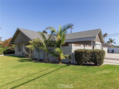 8232 Indianapolis , Huntington Beach, CA