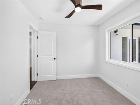19352 Brookhurst , Huntington Beach, CA