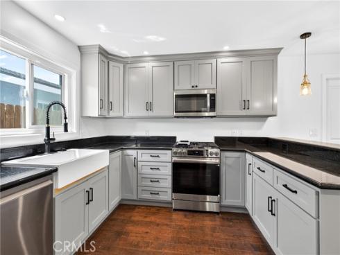 19352 Brookhurst , Huntington Beach, CA