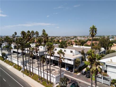 16962 Pacific Coast 201 Highway, Huntington Beach, CA