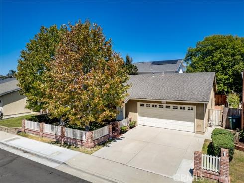 18092  Westlake Cir  , Huntington Beach, CA