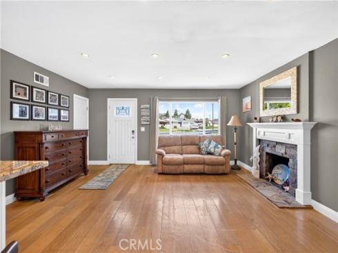6832 Alexandria , Huntington Beach, CA