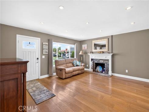 6832 Alexandria , Huntington Beach, CA