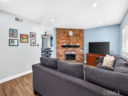 9571 Adams Avenue, Huntington Beach, CA