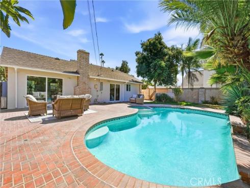6901  Brunswick  , Huntington Beach, CA
