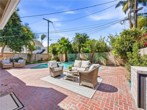 6901  Brunswick  , Huntington Beach, CA