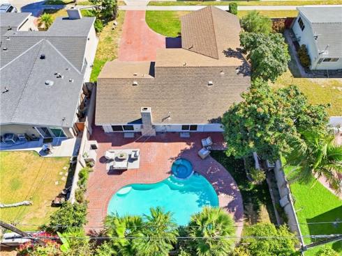 6901  Brunswick  , Huntington Beach, CA