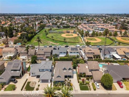 10101 Beverly Drive, Huntington Beach, CA