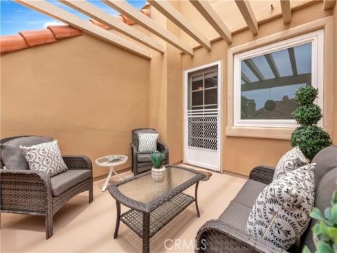 6111 Greenbrier Drive, Huntington Beach, CA