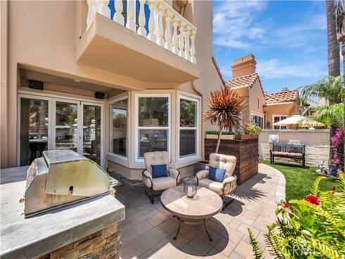 6111 Greenbrier Drive, Huntington Beach, CA
