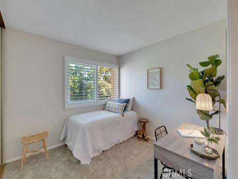 8877 Lauderdale 213F Court, Huntington Beach, CA