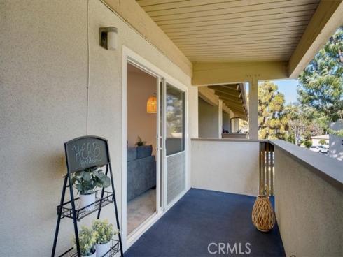 8877 Lauderdale 213F Court, Huntington Beach, CA