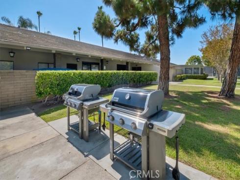 8877 Lauderdale 213F Court, Huntington Beach, CA