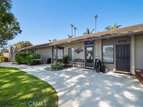 8877 Lauderdale 213F Court, Huntington Beach, CA