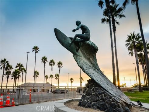 8877 Lauderdale 213F Court, Huntington Beach, CA