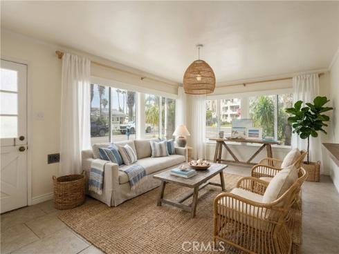 320 2nd Street, Huntington Beach, CA