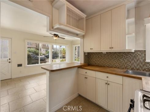 320 2nd Street, Huntington Beach, CA