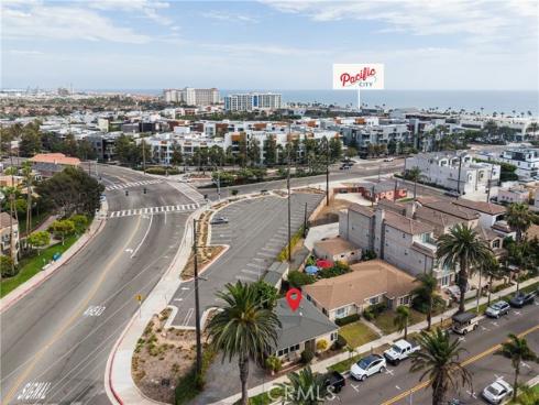 320 2nd Street, Huntington Beach, CA