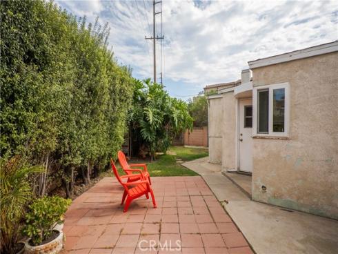 320 2nd Street, Huntington Beach, CA