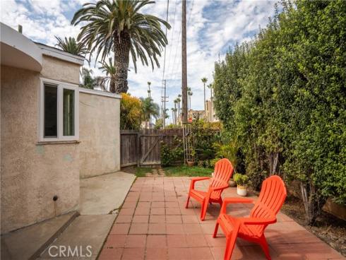 320 2nd Street, Huntington Beach, CA